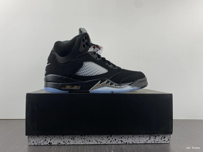 1st Kicks 592 (2016) Black Jordan Metallic 845035- SportInspired 5 Retro 1115